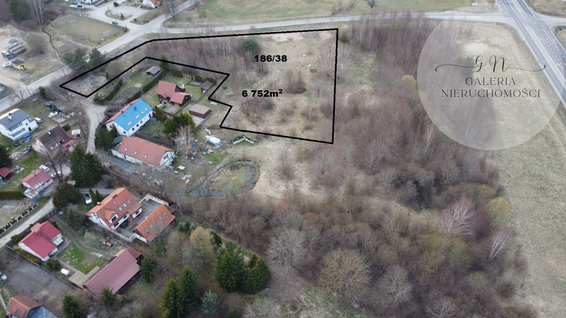 Działka na sprzedaż